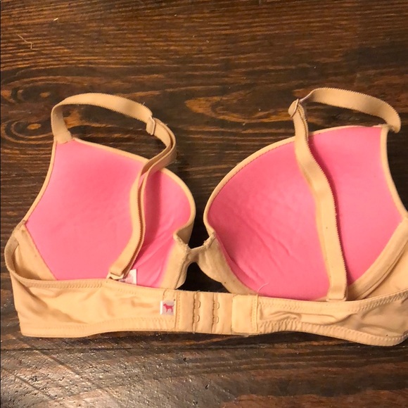 Pink bra - Picture 2 of 3